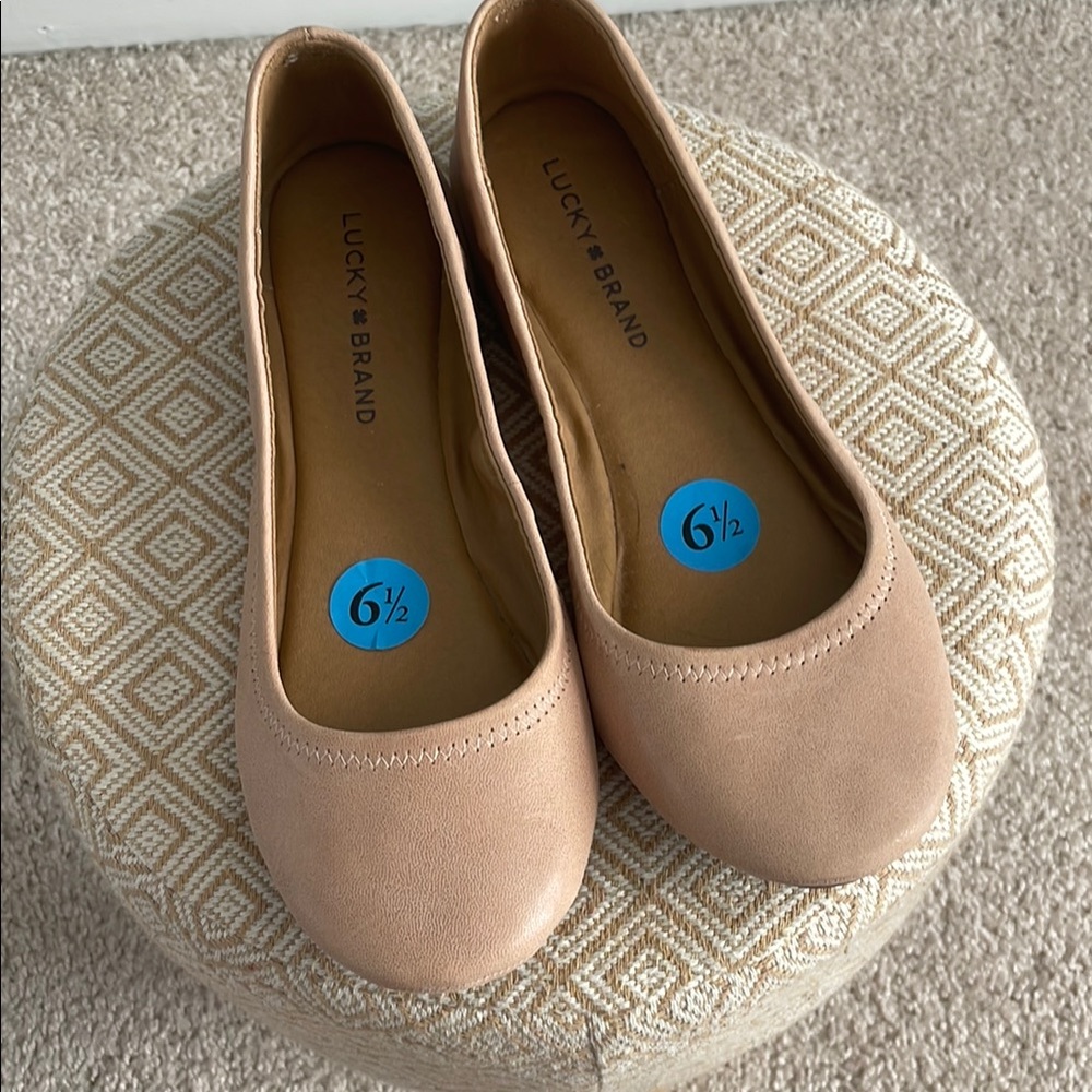 Lucky Brand Women's Tan Ballet Flats